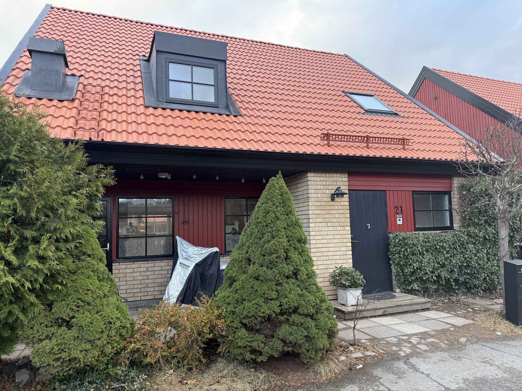 Byte av takpannor och fönster – bild 3